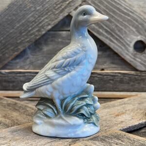 Vintage Crowning Touch Porcelain Duck Figurine Glossy Collectible Cottagecore 5"